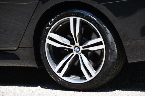 2016 BMW 750 I