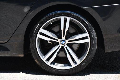 2016 BMW 750 I