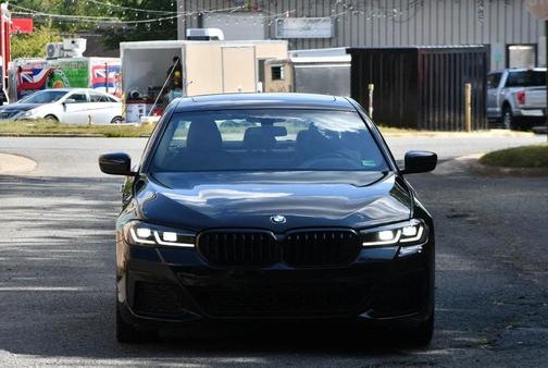 2022 BMW 530 i xDrive