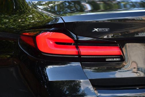 2022 BMW 530 i xDrive