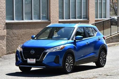 2022 Nissan Kicks SV