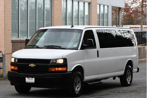 2022 Chevrolet Express 3500 RWD 3500 Extended Wheelbase LS