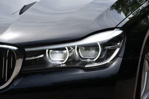 2019 BMW 740 xDrive