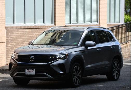 2023 Volkswagen Taos 1.5T SE