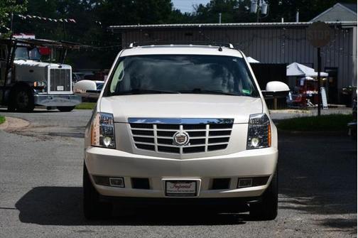 2014 Cadillac Escalade Luxury