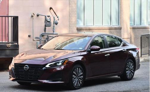 2023 Nissan Altima 2.5 SV