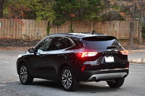 2020 Ford Escape Titanium