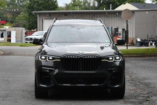2021 BMW X7 M50i
