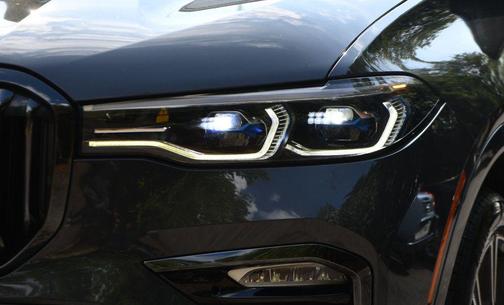 2021 BMW X7 M50i