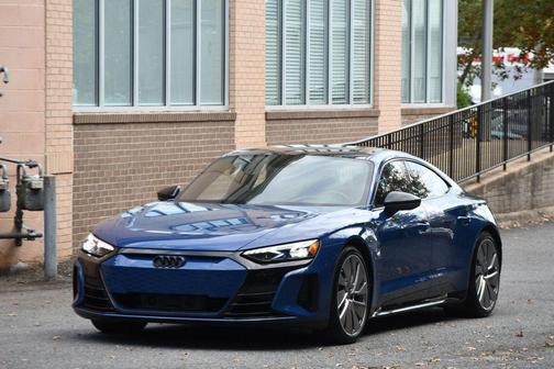 2022 Audi e-tron GT Prestige