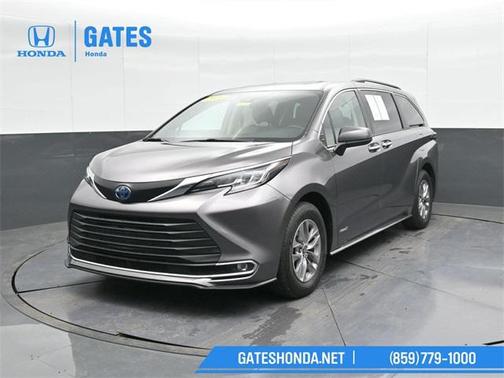 2021 Toyota Sienna XLE 7 Passenger