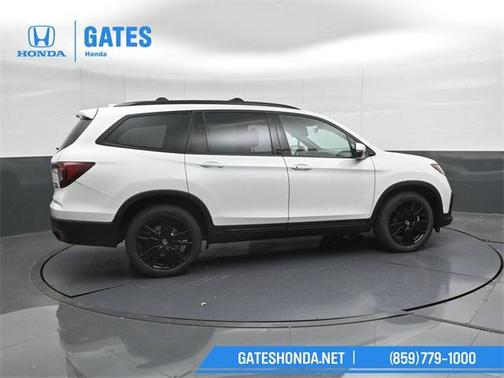 2022 Honda Pilot AWD Black Edition