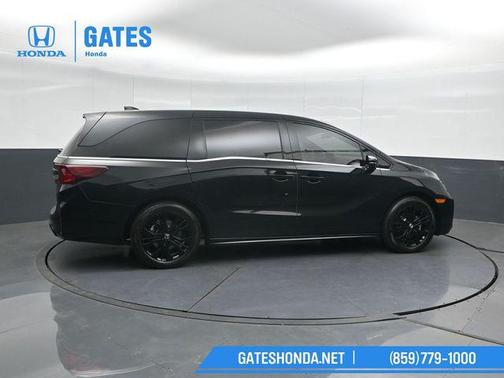 Crystal Black Pearl 2025 Honda Odyssey Sport-L