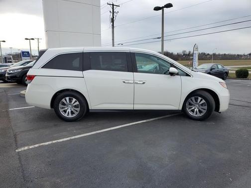 White 2015 Honda Odyssey EX-L
