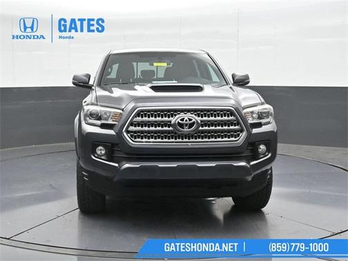 2017 Toyota Tacoma TRD Sport