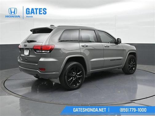 2022 Jeep Grand Cherokee Laredo