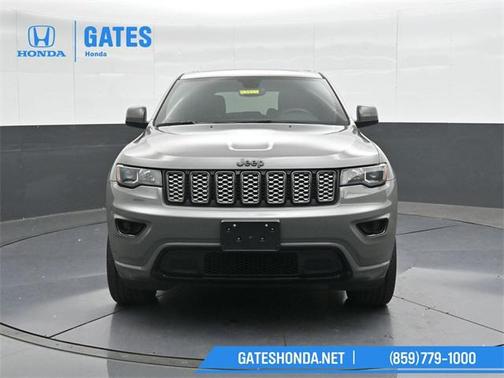 2022 Jeep Grand Cherokee Laredo