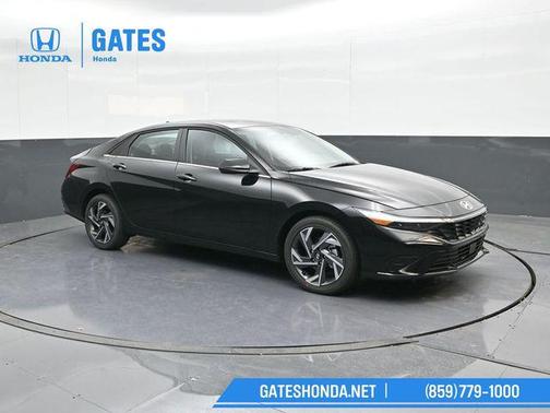 Abyss Black 2025 Hyundai ELANTRA Limited