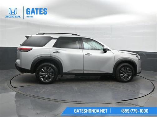 2023 Nissan Pathfinder SV 4WD