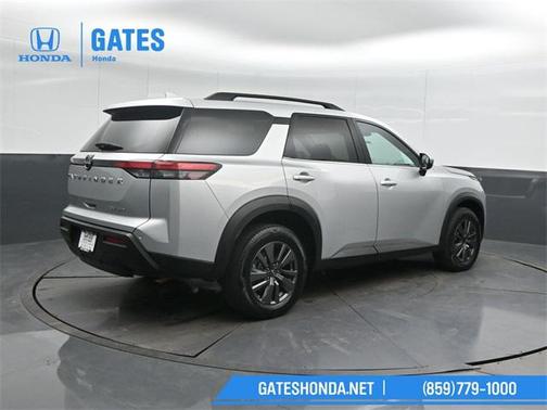 2023 Nissan Pathfinder SV 4WD