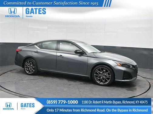 2023 Nissan Altima SR VC-Turbo FWD