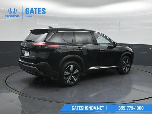 Super Black 2023 Nissan Rogue SL