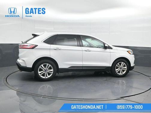 Oxford White 2019 Ford Edge SEL