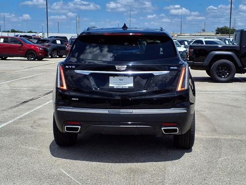 2021 Cadillac XT5 Sport