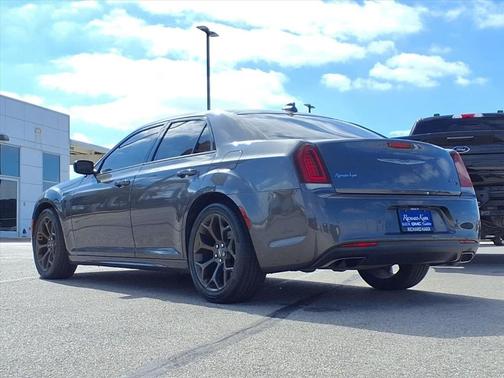 2016 Chrysler 300 S