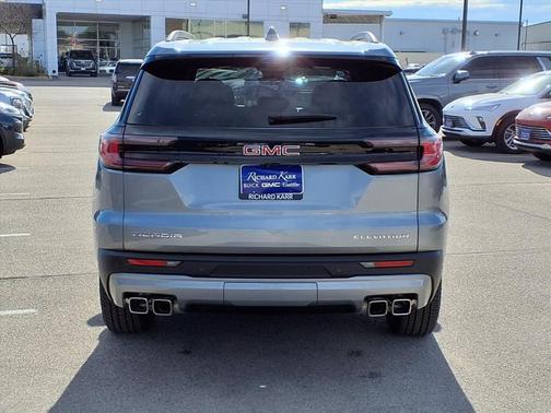 2026 GMC Acadia Elevation FWD