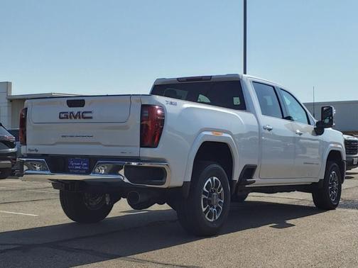 2025 GMC Sierra 3500 SLT