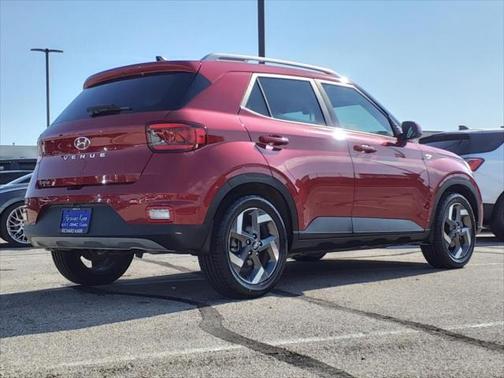 2021 Hyundai VENUE SEL