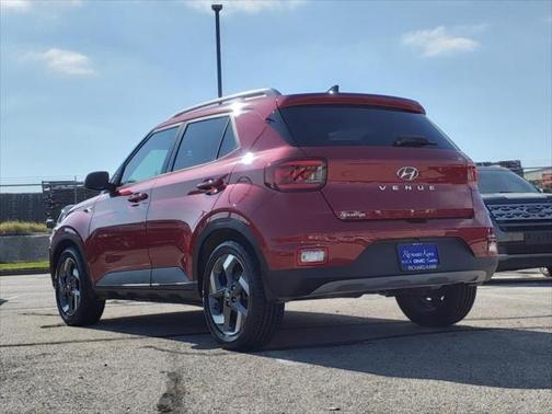 2021 Hyundai VENUE SEL