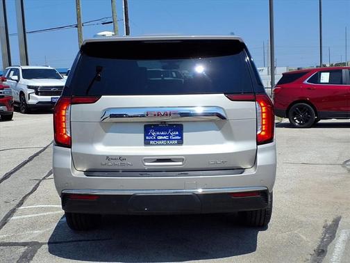 2021 GMC Yukon XL SLT