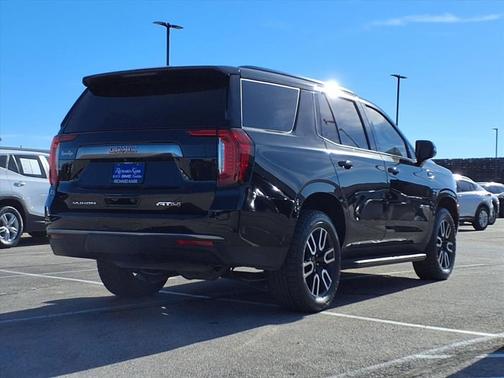 2022 GMC Yukon 4WD AT4