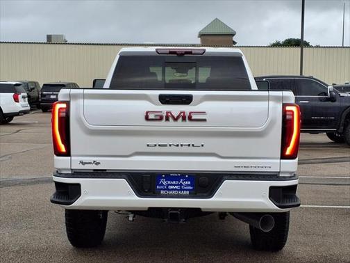 2025 GMC Sierra 2500 Denali