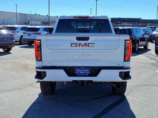 2026 GMC Sierra 2500 AT4