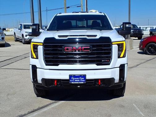 2026 GMC Sierra 2500 AT4