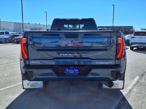 2024 GMC Sierra 3500 Denali