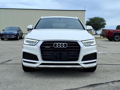 WHITE 2018 Audi Q3 2.0T Premium Plus