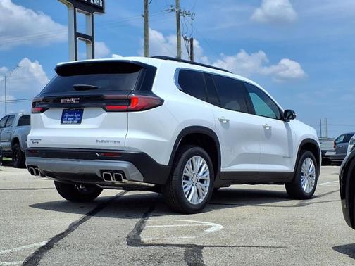 2026 GMC Acadia FWD Elevation