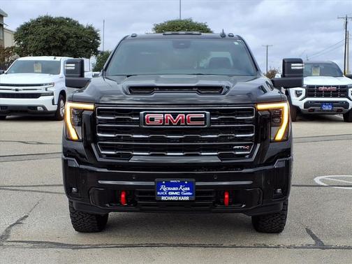 2026 GMC Sierra 2500 AT4