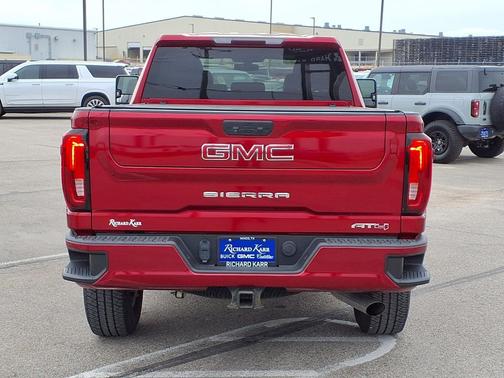 2022 GMC Sierra 2500 AT4