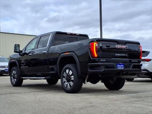 2025 GMC Sierra 2500 Denali