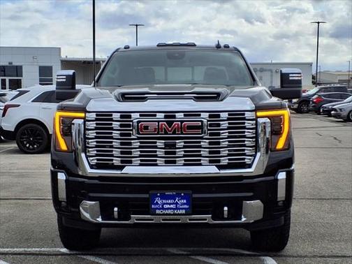 2025 GMC Sierra 2500 Denali