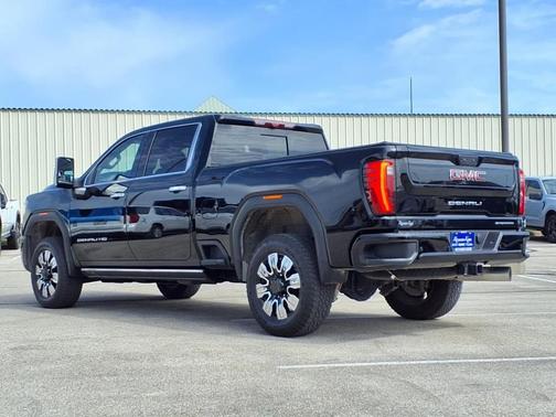 2024 GMC Sierra 2500 Denali