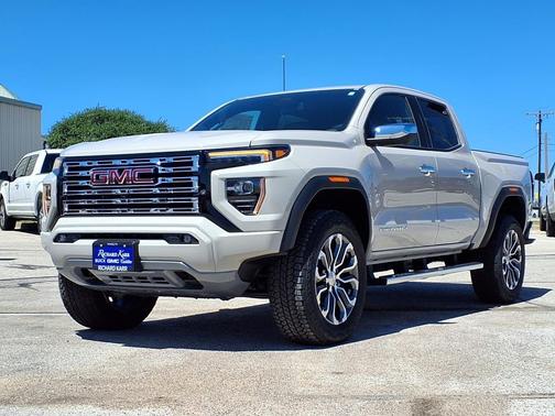 Coastal Dune 2026 GMC Canyon Denali