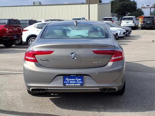2017 Buick LaCrosse Essence