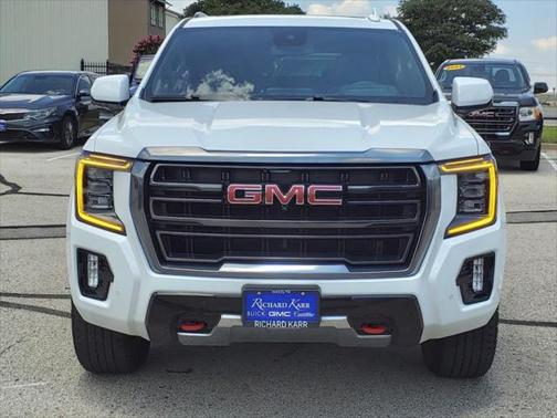 2023 GMC Yukon 4WD AT4