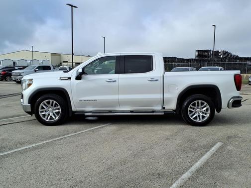 White Frost Tricoat 2021 GMC Sierra 1500 SLT